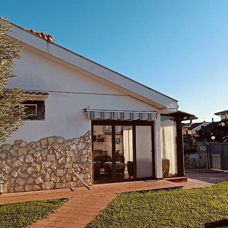 Villa Mery L'Americano Экстерьер фото